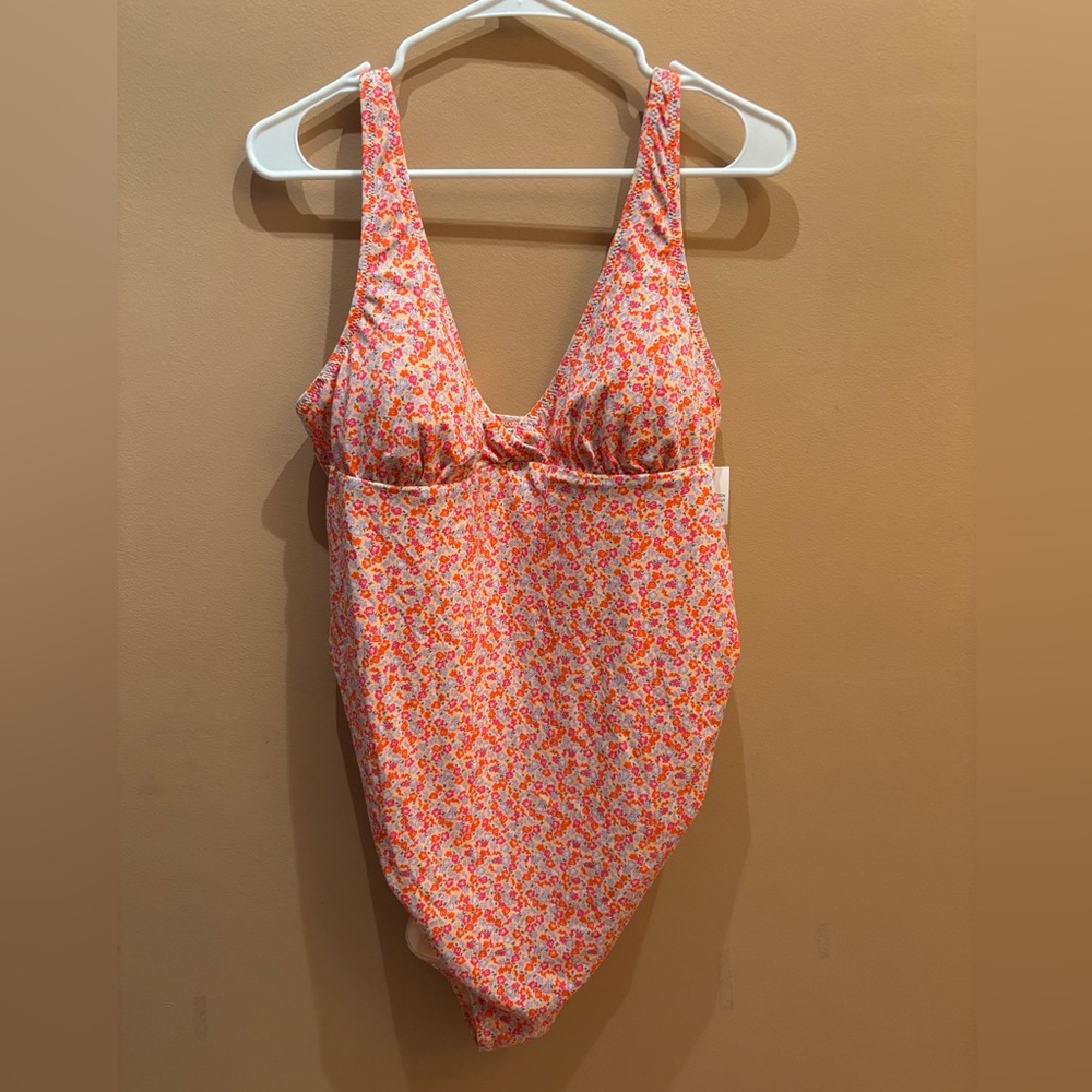 Amazon Essentials Women's Maternity V Neck Swimsuit Floral Size XL
